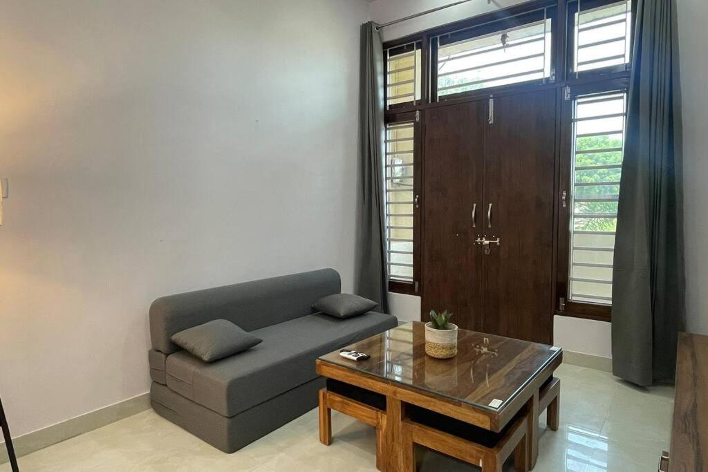 Bark & Bash-Villa-House Jaipur Extérieur photo